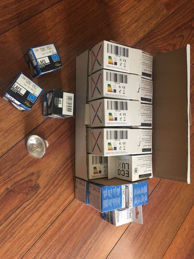 41 Bombillas dicroicas (ojo buey)