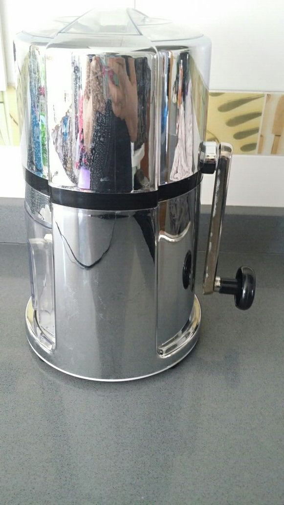 picadora de hielo manual