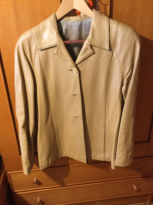 Chaqueta piel beige