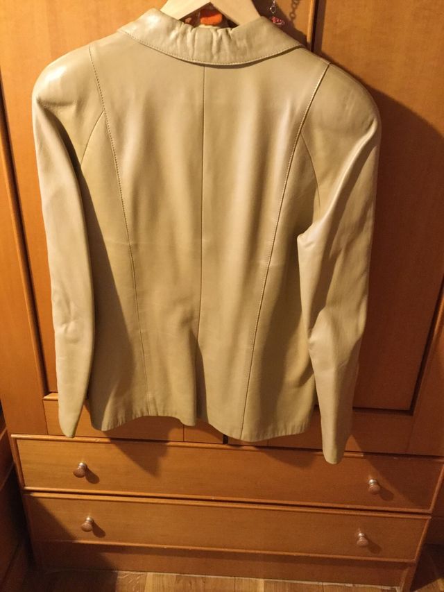 Chaqueta piel beige