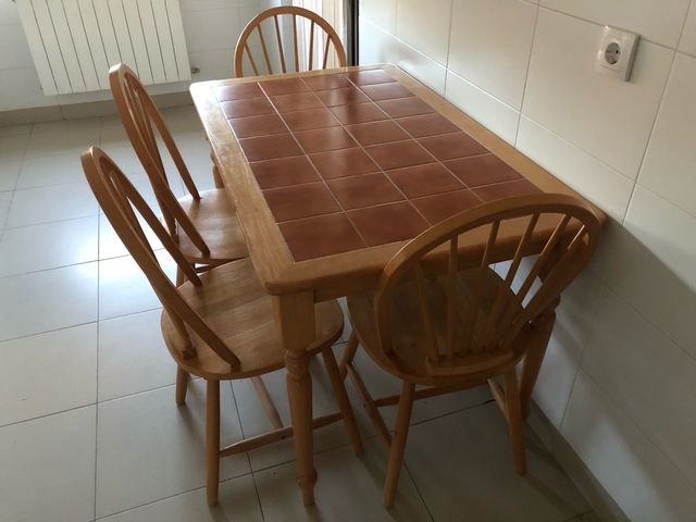 Mesa rústica cocina 4 sillas de segunda mano por 99 € en San Agustín ... Mesa rústica cocina 4 sillas de segunda mano por 99 € en San Agustín ...