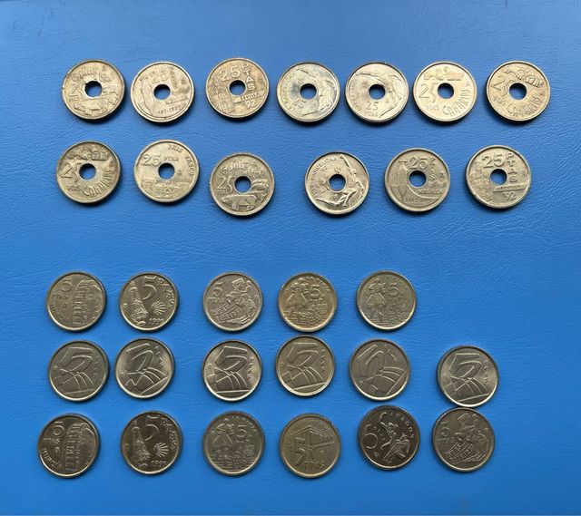 Lote monedas de 25 y 5  pesetas de colección