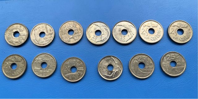 Lote monedas de 25 y 5  pesetas de colección