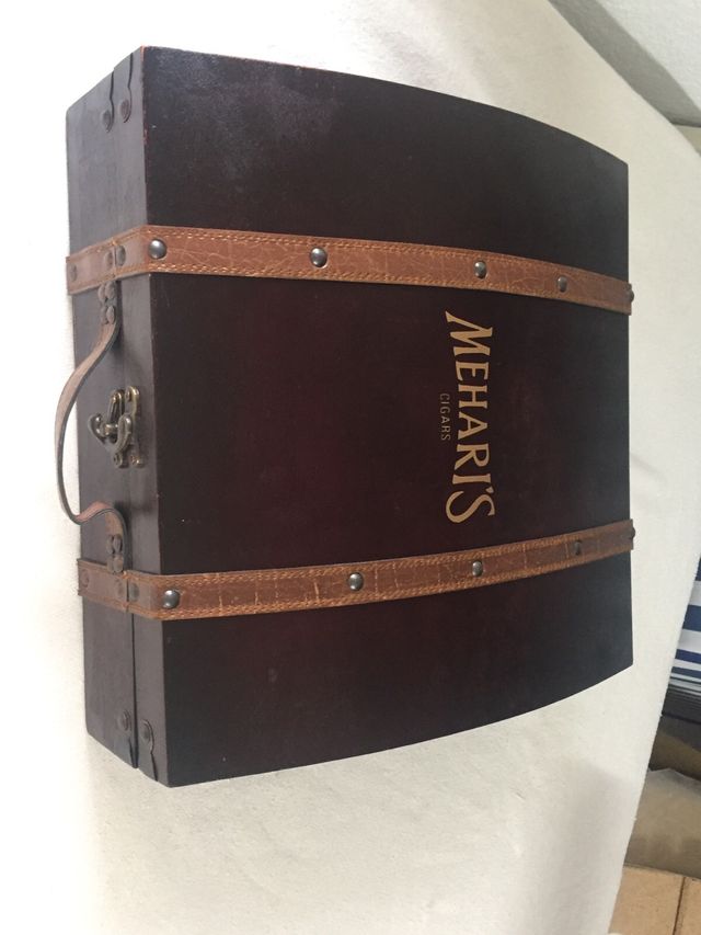 Maletín con recipientes herméticos