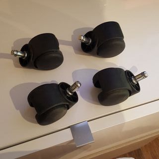 Sillas de oficina con ruedas de segunda mano en Sevilla - wallapop Sillas de oficina con ruedas de segunda mano en Sevilla - wallapop