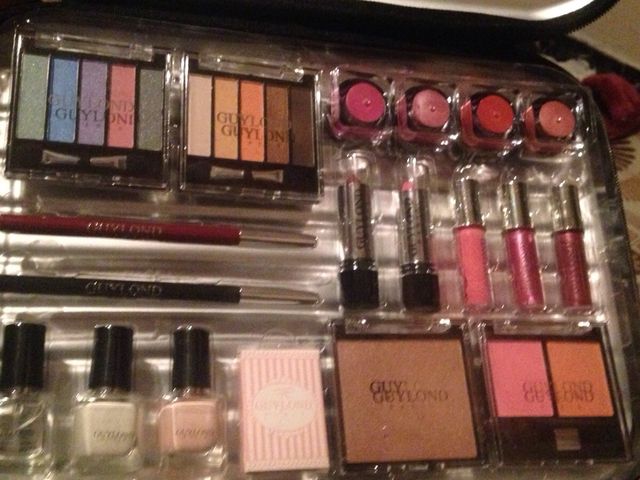 Maletin de maquillaje y manicura