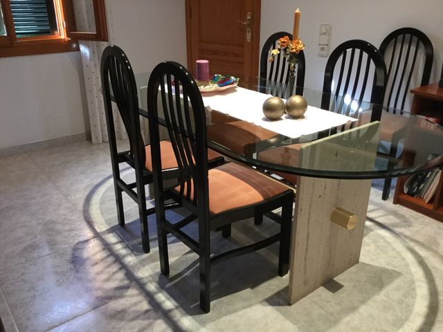 Mesa comedor + 6 sillas de segunda mano por 200 € en Selva en WALLAPOP Mesa comedor + 6 sillas de segunda mano por 200 € en Selva en WALLAPOP