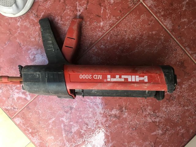 Pistola hilti