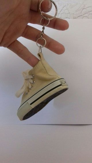 llavero zapatillas converse 2llavero zapatillas converse