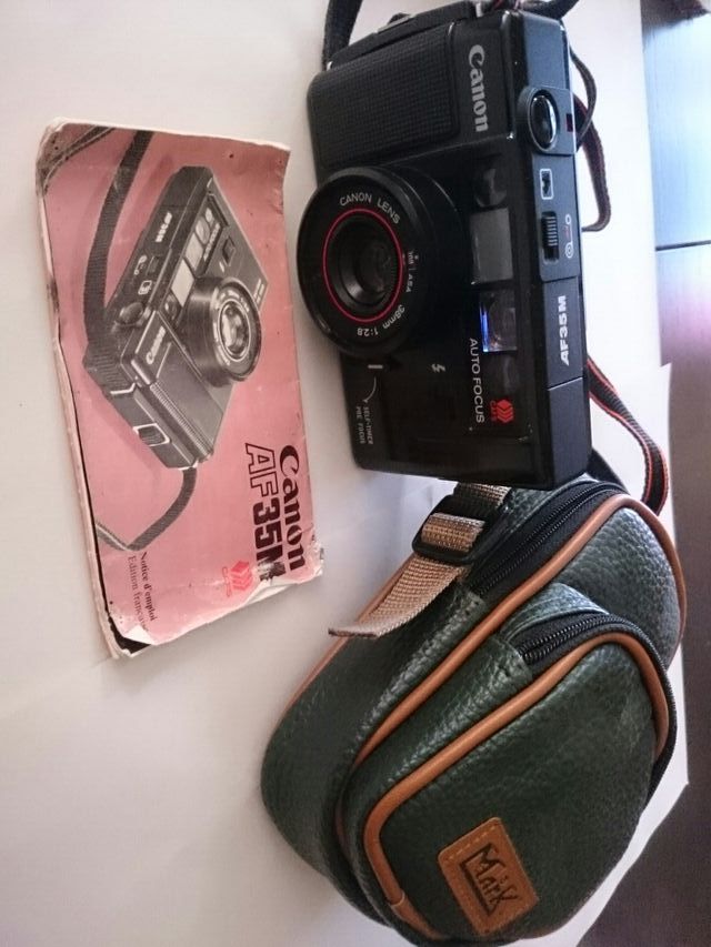 Cámara de fotos #canon antigua AF35M