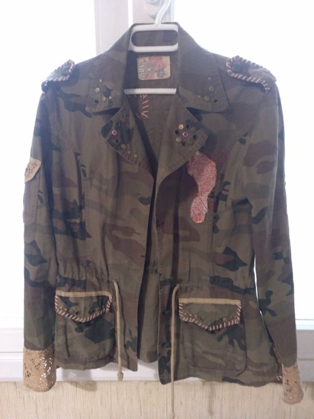 Preciosa chaqueta diseño Muchacha