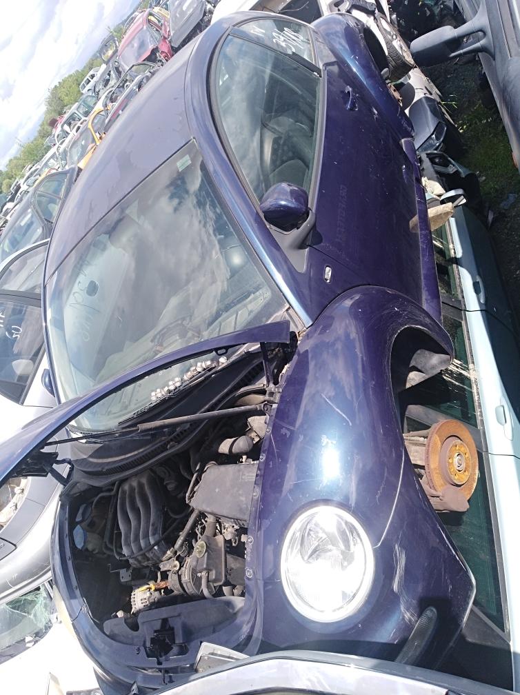 Volkswagen Beetle 2002 - foto 1