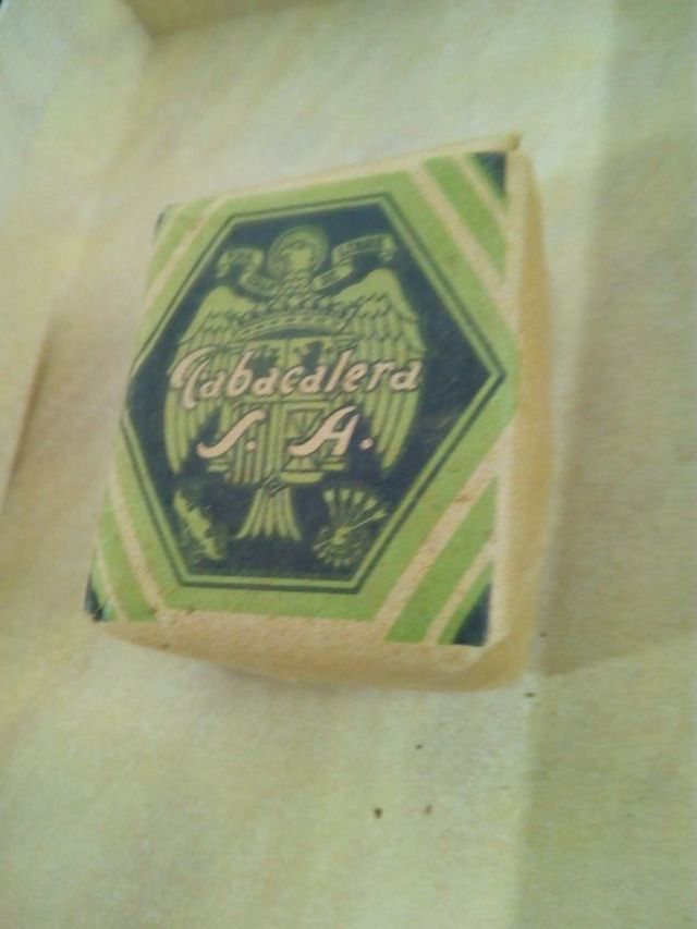 caja cigarros antiguos