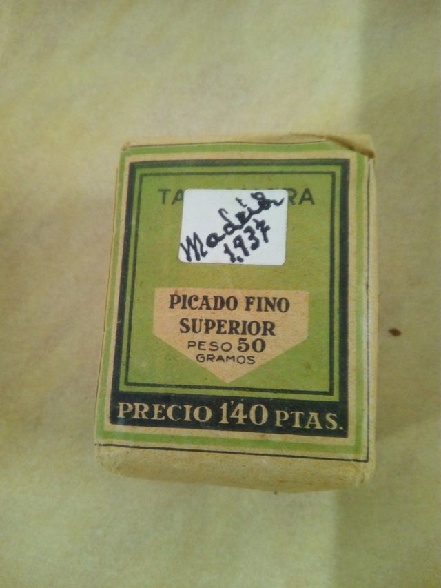 caja cigarros antiguos