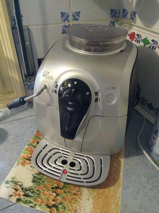 Cafetera Philips Saeco Xsmall de segunda mano por 200 EUR en Empuriabrava  en WALLAPOP