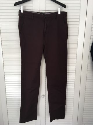 Pantalon Hugo Boss,Original de segunda mano por 20 EUR en Valencia en  WALLAPOP