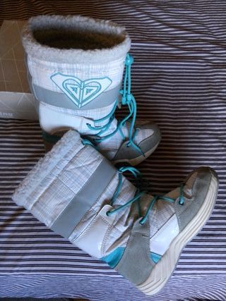 Botas roxy de segunda mano por 50 EUR en Pamplona en WALLAPOP