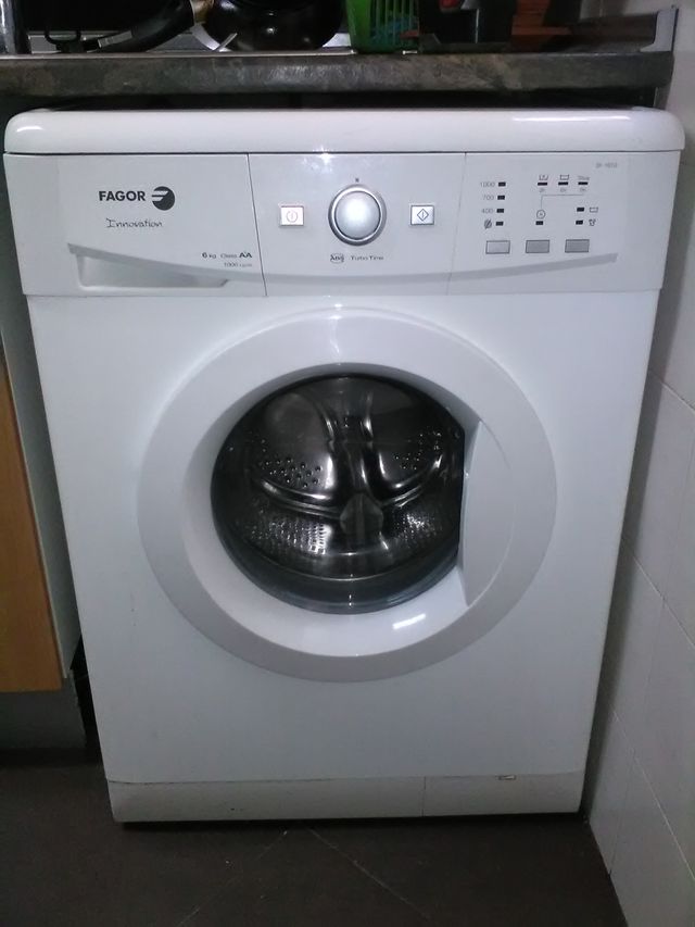 Bomba de agua lavadora de segunda mano por 10 EUR en Madrid en WALLAPOP