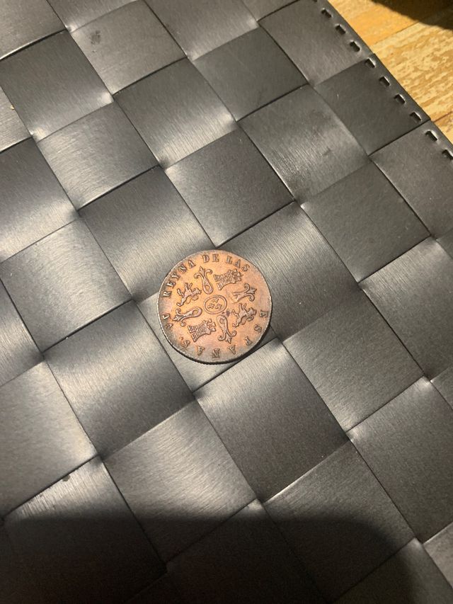 Billetes y monedas franquistas y de Isabel II