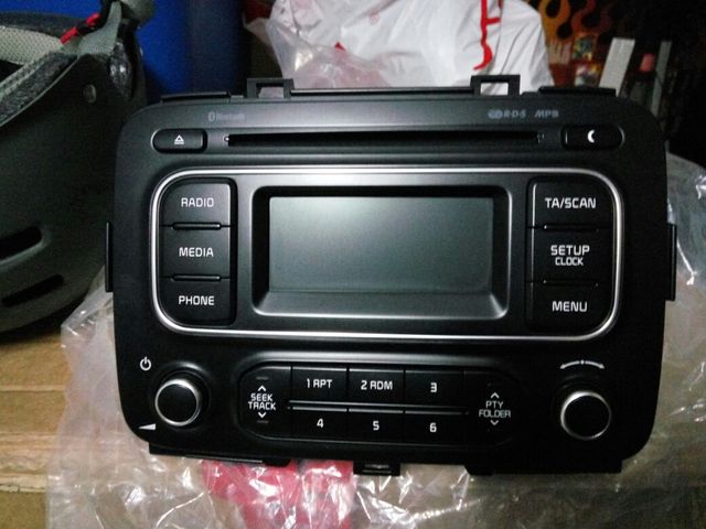 Radio CD Kia Carens 2013.OFERTON