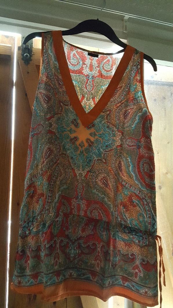 Caftan sedoso. Muy elegante