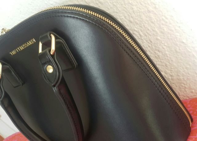 Bellissima borsa in pelle TRU TRUSSARDI quasi nuova