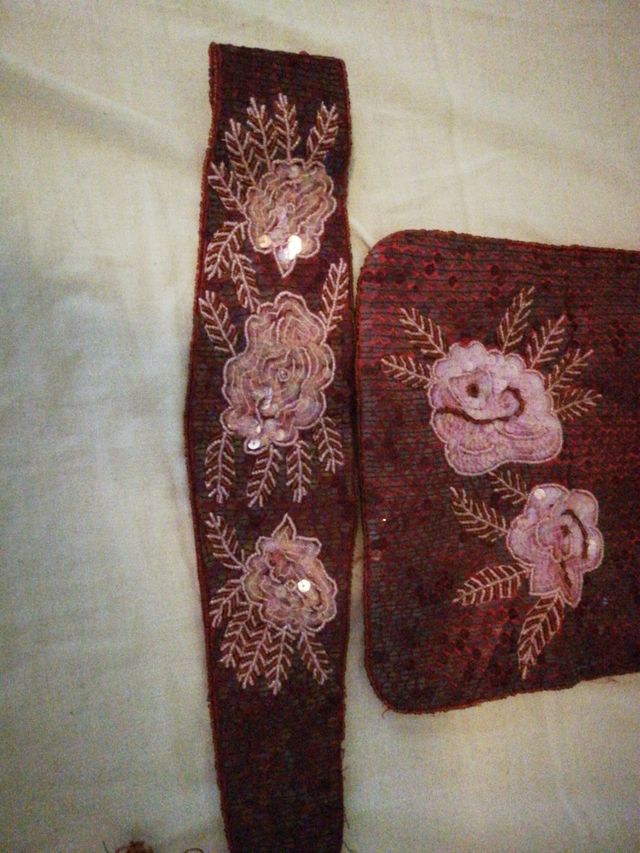 Bolso Raso y cinturón a juego bordados