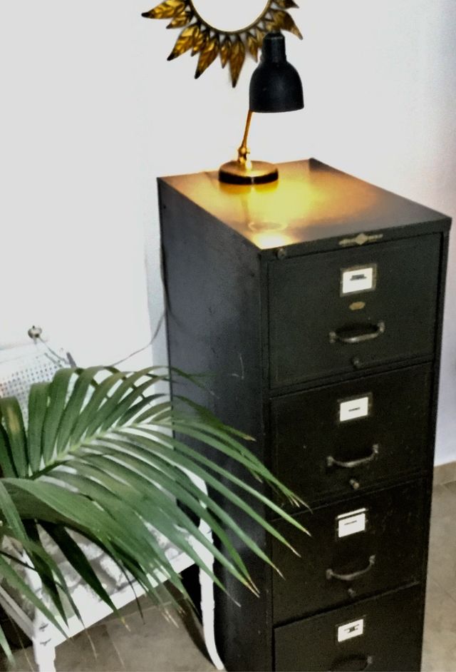 Mueble archivador cajonera en metal Rudy Meyer. de segunda mano por 400