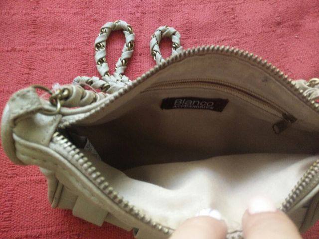 Bolso de tiras cruzadas color beige