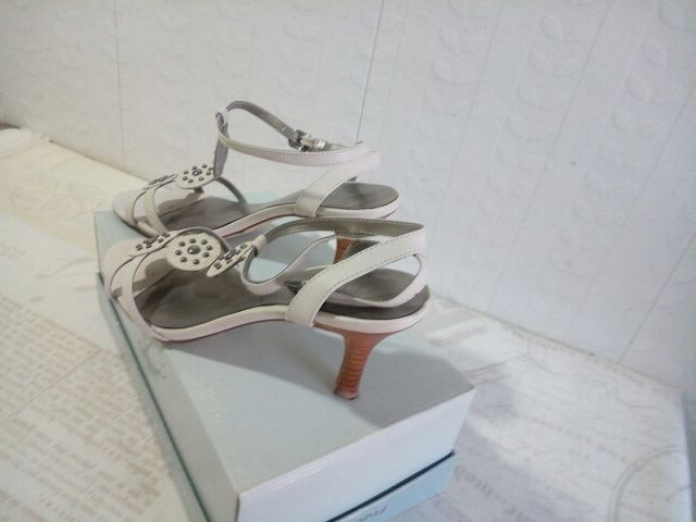 Sandalias beige (Fosco)