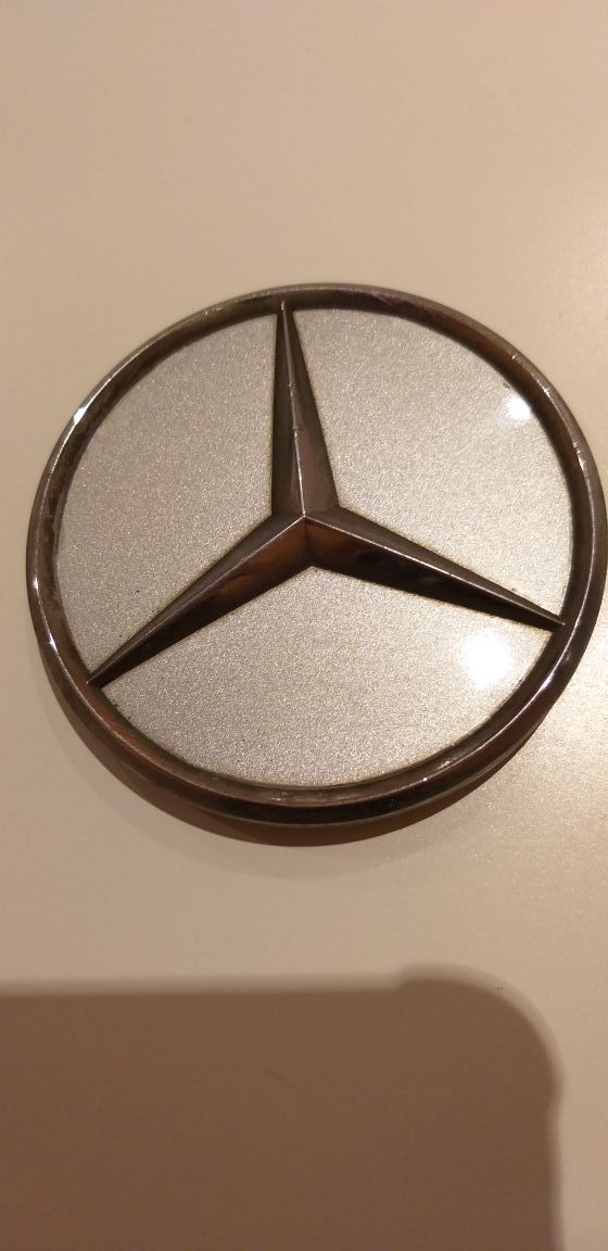 Estrella Mercedes benz 