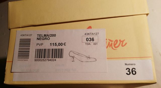 Scarpe in pelle scamosciata nera