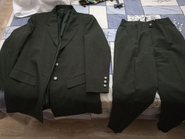 traje chaqueta d chica sin estrenar d C&A elegante