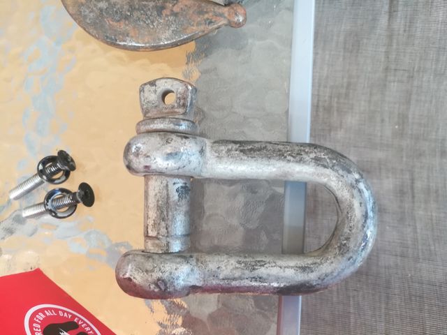 gancho de grua , y mosquetòn. medidas 25x20 y peso