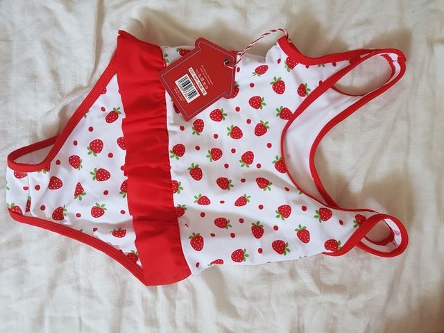 Bañador niña nuevo