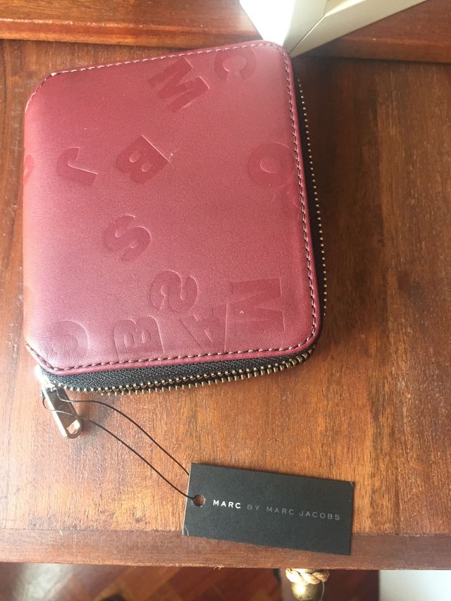 Cartera marca de lujo