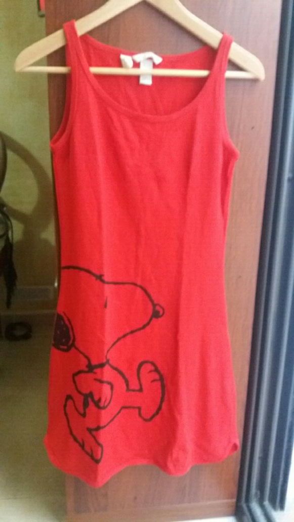 Vestido rojo Snoopy.