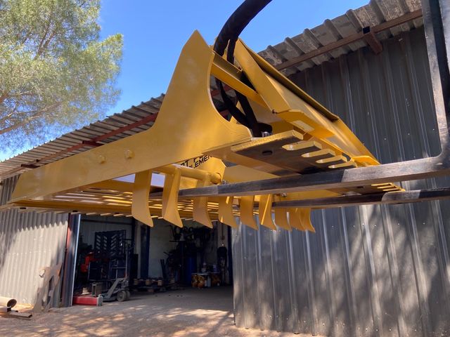 Cuchilla niveladora mini carga