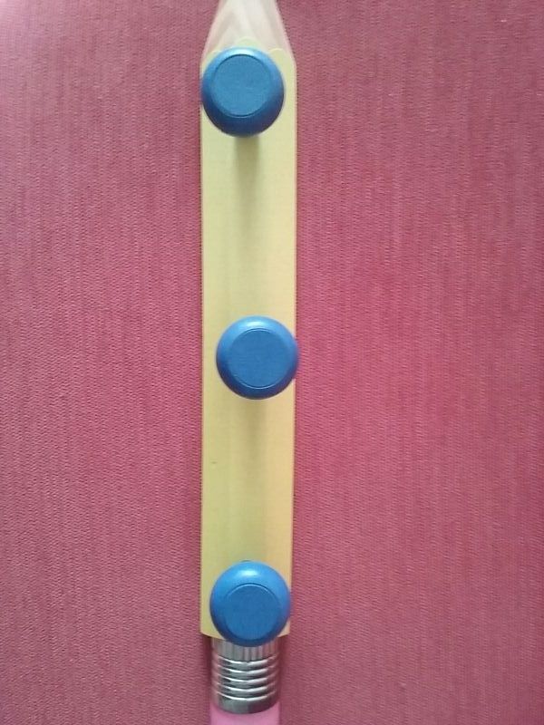 perchero infantil lápiz