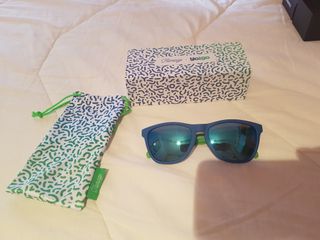 gafas de sol flamingo yoigo