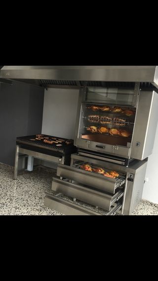 Asadores De Pollos Rotativos En  Stock