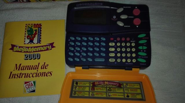 MEGAMEMORY 2000 DI CEFA TOYS AGENDA, CALCOLATRICE.