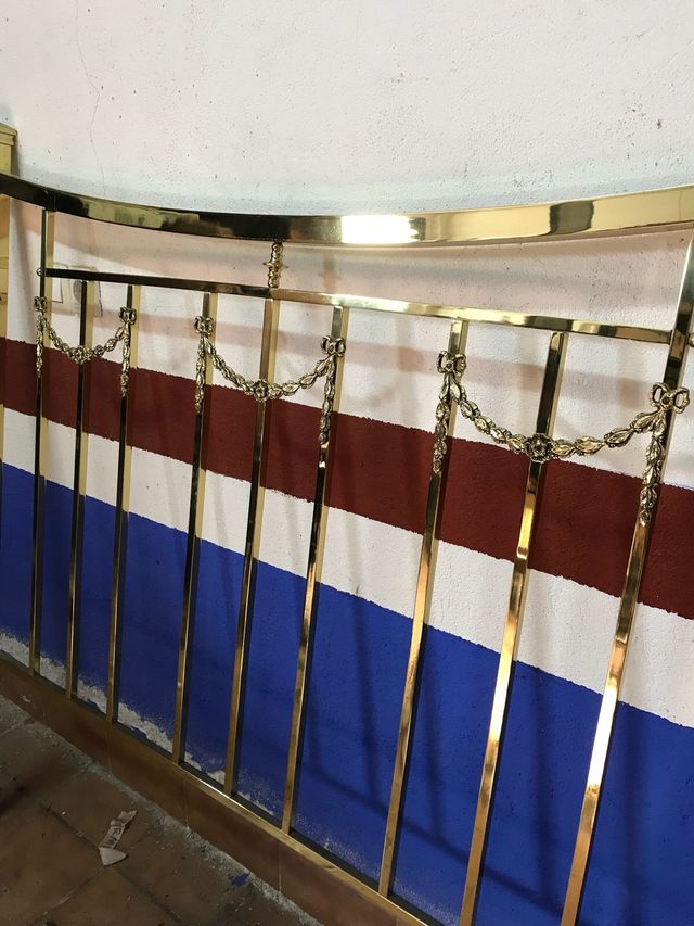 Cabecero dorado de segunda mano por 100 € en Miguelturra en WALLAPOP
