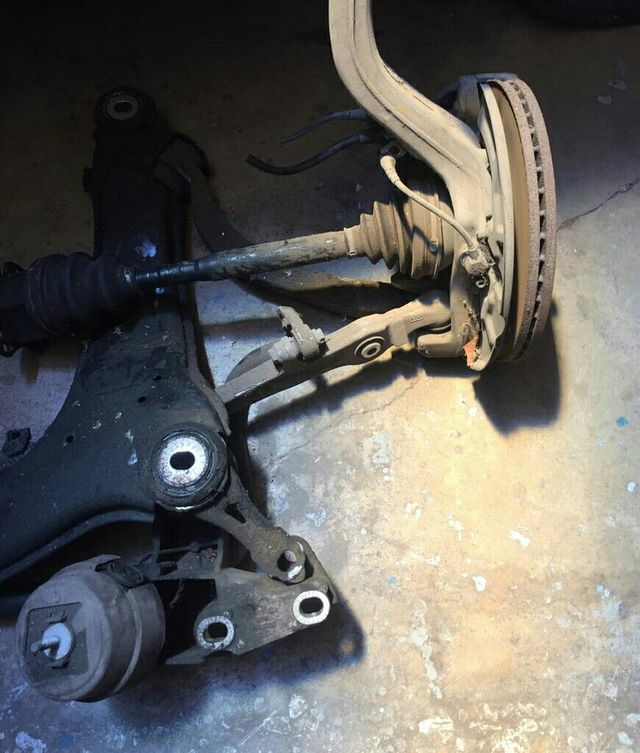 CUNA Y ACCESORIOS AUDI A-4