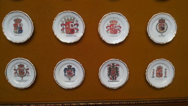 Cuadro escudos España