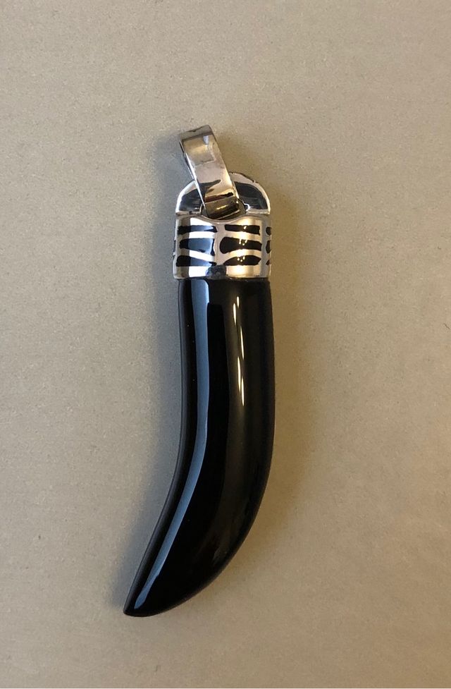 Colgante de plata y piedra natural