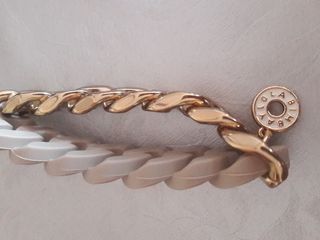 Pulsera bimba y lola. caucho beige y cadena dorada de segunda mano por 18  EUR en Bonrepos I Mirambell en WALLAPOP