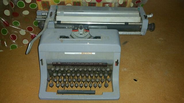 maquina escribir olivetti linea 88