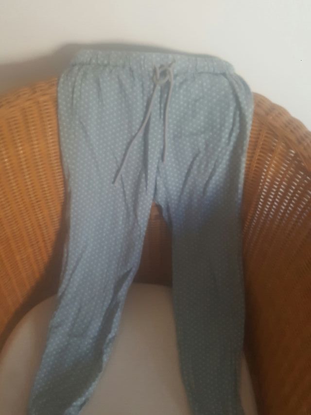 pantalon veraniego niña Benetton.