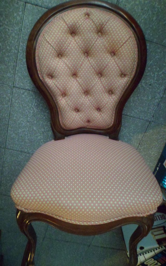 silla isabelina capitone